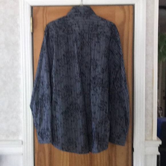 Men’s Long Sleeve Button Down Dress Shirt - Picture 2 of 7